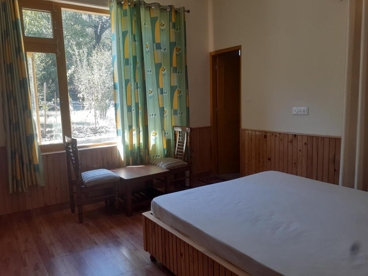 Gazing Moon Homestay Shamshi Exterior foto